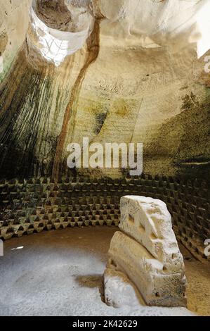 Die Höhlen von Beit Guvrin in Israel - die unterirdische Stadt der alten Menschen Stockfoto