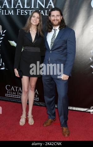 Santa Catalina Island, CA. 23. September 2022. Nicoletta Nomicuo, Jairus Williams bei der Ankunft zum Catalina Film Festival 2022 - FR, Santa Catalina Island, CA 23. September 2022. Kredit: Priscilla Grant/Everett Collection/Alamy Live Nachrichten Stockfoto