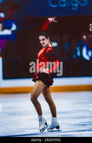Katarina Witt (DDR) Goldmedaillengewinnerin und Olympiasiegerin im Freilauf der Damen im Eiskunstlauf bei den Olympischen Winterspielen 1988. Stockfoto