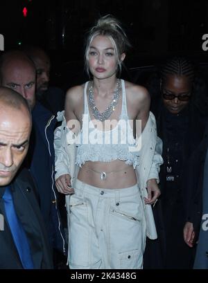 Paris, Frankreich. 29. September 2022. Gigi Hadid gesehen während der Paris Fashion Week am 29. September 2022 in Paris, Frankreich. Quelle: SIPA USA/Alamy Live News Stockfoto