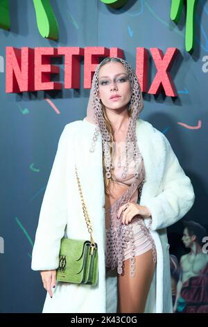 29. September 2022, Madrid, Spanien: ESTER EXPOSITO nimmt an den „Rainbow“-Premiee am Bahnhof Principe Pio in Madrid Teil. (Bild: © Jack Abuin/ZUMA Press Wire) Stockfoto