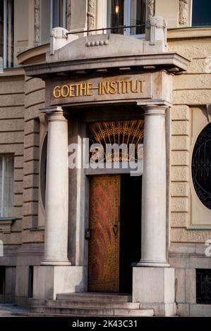 Jugendstil-Gothe-Institut in Prag, Tschechische Republik. Stockfoto