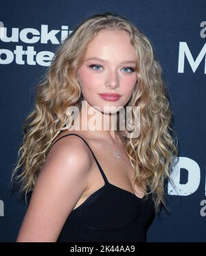 Santa Monica, USA. 29. September 2022. Amiah Miller kommt zur Weltpremiere des EXORZISMUS MEINER BESTEN FREUNDE, der am Donnerstag, dem 29. September 2022, im Aero Theatre in Santa Monica, CA, abgehalten wird. (Foto: Juan Pablo Rico/Sipa USA) Quelle: SIPA USA/Alamy Live News Stockfoto