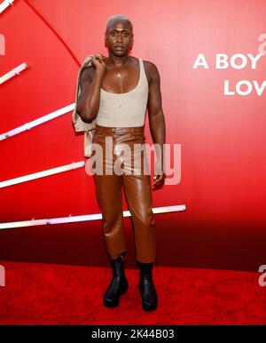 Los Angeles, Kalifornien, USA 28.. September 2022 nimmt Vincit an der Los Angeles Premiere von Universal Pictures' 'Bros' im Regal LA Live Teil Stockfoto