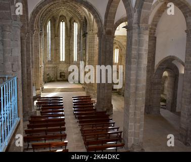 Leere gotische Kirche. San Domingos de Bonaval, Santiago de Compostela, Spanien. September 25, 2022. Stockfoto