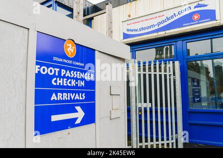 Zugang für Fußpassagiere zur Fährüberfahrt der Isle of man Steam Packet Company, Belfast, Nordirland, Großbritannien Stockfoto