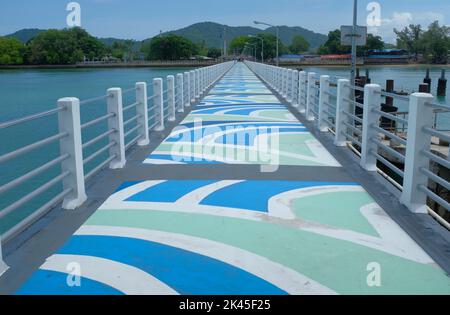 Ein Pier in Rawai, Phuket, Thailand Stockfoto