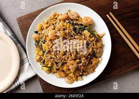 Thai Food Pad thai gebratene Reisnudeln Stockfoto