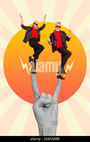 Collage 3D Bild von Pinup Pop retro Skizze der Miniatur-Paar mit Spaß Rock Hand Arm isoliert Malerei Hintergrund Stockfoto