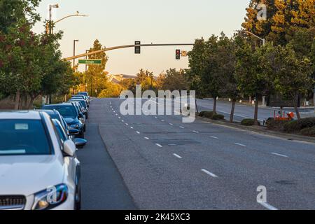 Mountain View, Kalifornien – 29. August 2022: Google-Straßenschild am Hauptsitz in Mountain View, Kalifornien. Stockfoto