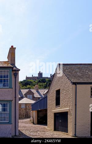Dorfansicht von Marazion´s St. Michaels Berg. Marazion - Cornwall, England, Vereinigtes Königreich. 14. vom August 2022 Stockfoto