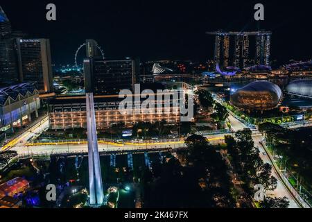 Singapur. 30. September 2022. George Russell (GBR) Mercedes AMG F1 W13. Großer Preis von Singapur, Freitag, 30.. September 2022. Marina Bay Street Circuit, Singapur. 30.09.2022. Formel 1 Weltmeisterschaft, Rd 17, Großer Preis Von Singapur, Marina Bay Street Circuit, Singapur, Trainingstag. Der Bildnachweis sollte lauten: XPB/Alamy Live News. Quelle: XPB Images Ltd/Alamy Live News Stockfoto