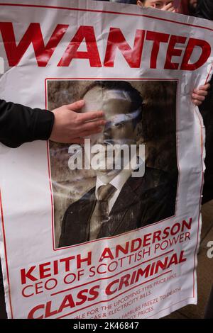 Glasgow, Schottland, 30. September 2022. Genug ist genug Demonstration, gegen die Gier der Unternehmen und die steigenden Energiepreise der privaten Haushalte, außerhalb des Hauptquartiers von Scottish Power, in Glasgow, Schottland, 30. September 2022. Foto: Jeremy Sutton-Hibbert/Alamy Live News. Stockfoto