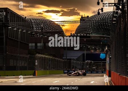 Singapur. 30. September 2022. Mick Schumacher (GER) Haas VF-22. 30.09.2022. Formel 1 Weltmeisterschaft, Rd 17, Großer Preis Von Singapur, Marina Bay Street Circuit, Singapur, Trainingstag. Der Bildnachweis sollte lauten: XPB/Alamy Live News. Quelle: XPB Images Ltd/Alamy Live News Stockfoto