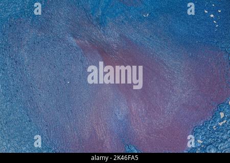 Tinte, Farbe, abstrakt. Nahaufnahme des Gemäldes. Bunte abstrakte Malerei Hintergrund. Stark texturierte Ölfarbe. Hochwertige Details. Stockfoto
