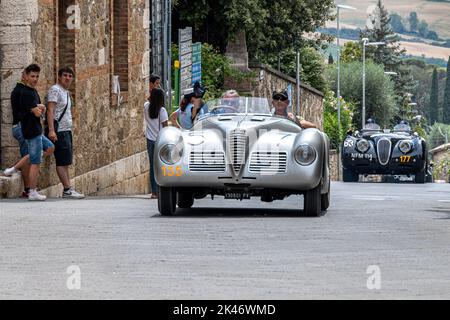 Alfa romeo 6c 2500 ss Spinne bei der Mille Miglia 2022 Stockfoto