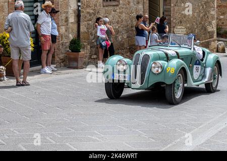 1939 BMW 328 Teilnahme an der Mille Miglia 2022 Stockfoto