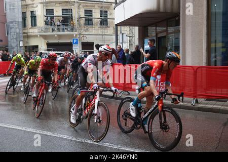 Matej Mohoric aus Slowenien und Team Bahrain siegten beim CRO-Rennen 7. 2022 - Etappe 4 von Biograd na Moru nach Crikvenica am 30. September 2022 in Crikvenica, Kroatien. Foto: Nel Pavletic/PIXSELL Credit: Pixsell Foto- und Videoagentur/Alamy Live News Stockfoto