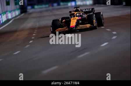 Singapur. 30. September 2022. 03 RICCIARDO Daniel (aus), McLaren F1 Team MCL36, Aktion während des Formel 1 Singapore Airlines Grand Prix von Singapur 2022, 17. Runde der FIA Formel 1 Weltmeisterschaft 2022 vom 30. September bis 02. Oktober 2022 auf dem Marina Bay Street Circuit, in Singapur - Foto DPPI Credit: DPPI Media/Alamy Live News Stockfoto