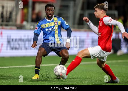 Niederlande. 30. September 2022. MAASTRICHT, NIEDERLANDE - 30. SEPTEMBER: Leeroy Owusu von Willem II. Während des niederländischen Keukenkampioendivisie-Spiels zwischen MVV und Willem II am 30. September 2022 im Stadion de Geusselt in Maastricht, Niederlande (Foto: Geert van Erven/Orange Picics) Credit: Orange Pics BV/Alamy Live News Stockfoto