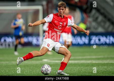 Niederlande. 30. September 2022. MAASTRICHT, NIEDERLANDE - 30. SEPTEMBER: Züg Van Helden von MVV während des niederländischen Keukenkampioendivisie-Spiels zwischen MVV und Willem II am 30. September 2022 im Stadion de Geusselt in Maastricht, Niederlande (Foto von Geert van Erven/Orange Picics) Credit: Orange Pics BV/Alamy Live News Stockfoto