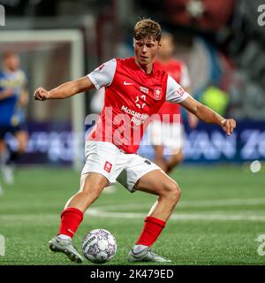 Niederlande. 30. September 2022. MAASTRICHT, NIEDERLANDE - 30. SEPTEMBER: Züg Van Helden von MVV während des niederländischen Keukenkampioendivisie-Spiels zwischen MVV und Willem II am 30. September 2022 im Stadion de Geusselt in Maastricht, Niederlande (Foto von Geert van Erven/Orange Picics) Credit: Orange Pics BV/Alamy Live News Stockfoto