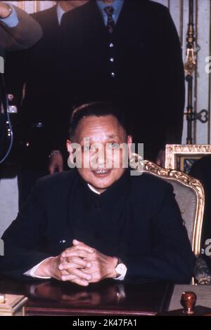 29. Januar 1979, Distrikt von Kolumbien, Washington: Porträt von DENG XIAOPING. Deng Xiaoping war der erste offizielle Besuch eines führenden chinesischen Führers in den USA. Der Besuch initiierte eine Reihe hochrangiger Gespräche, die bis zum Frühjahr 1989 andauern würden. Gemeinsam unterzeichneten sie ein historisches Abkommen, das die jahrzehntelange Opposition der USA gegen die Volksrepublik China rückgängig machen würde. (Bild: © Keystone Press Agency/ZUMA Press Wire). Stockfoto