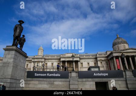 London, Großbritannien. 28. September 2022. „Antilope“ von Samson Kambalu auf dem vierten Sockel des Trafalgar Square im Zentrum von London. Kredit: SOPA Images Limited/Alamy Live Nachrichten Stockfoto