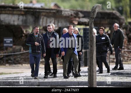 Oswiecim, Polen. 28. September 2022. Der Schauspieler Arnold Schwarzenegger besucht das Auschwitz-Birkenau Museum in Oswiecim. (Bild: © Vito Corleone/SOPA Images via ZUMA Press Wire) Stockfoto