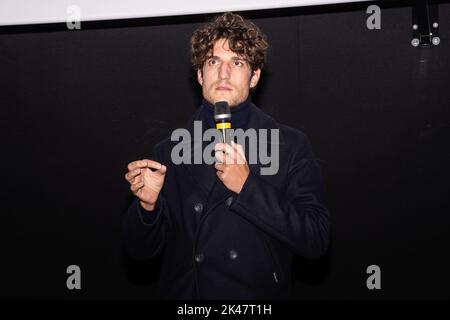 Namur, Belgien. 30. September 2022. Schauspieler und Regisseur Louis Garrel, aufgenommen während der Eröffnungsnacht des FIFF 'Festival International du Film Francophone de Namur', Freitag, 30. September 2022 in Namur. BELGA FOTO JULIETTE BRUYNSEELS Kredit: Belga Nachrichtenagentur/Alamy Live News Stockfoto