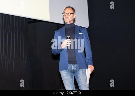 Namur, Belgien. 30. September 2022. Cedric Wautier, Gastgeber der Eröffnungsnacht, abgebildet während der Eröffnungsnacht des FIFF 'Festival International du Film Francophone de Namur', Freitag, 30. September 2022 in Namur. BELGA FOTO JULIETTE BRUYNSEELS Kredit: Belga Nachrichtenagentur/Alamy Live News Stockfoto