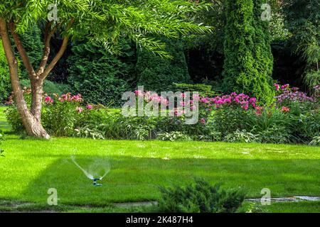 Hinterhof Design-Elemente eines schönen privaten Hauses. Stockfoto