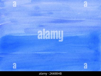 Aquarell tiefblau Hintergrund Textur handbemalt. Aquarelle himmelblaue abstrakte Kulisse. Pinselstriche auf Papier. Stockfoto