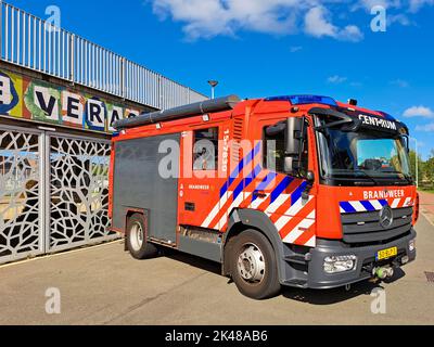 Fahrzeug der Feuerwehr Haaglanden in der Innenstadt von Den Haag in den Niederlanden Stockfoto