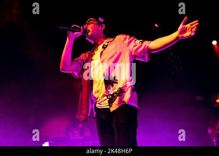 Italien. 30. September 2022. Der italienische Rapper Willie Peyote konzertiert im Live Club. Kredit: SOPA Images Limited/Alamy Live Nachrichten Gutschrift: SOPA Images Limited/Alamy Live Nachrichten Stockfoto