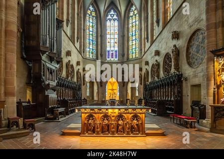 Chor des Martinsmünster in Colmar, Elsass, Frankreich | St. Martin's Church Chor in Colmar, Elsass, Frankreich Stockfoto