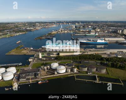 Amsterdam, 29.. September 2022, Niederlande. Aufnahme von Flüchtlingen in Amsterdam Asylbewerber auf einem Kreuzschiff 1000 zusätzliche Flüchtlinge in der Stockfoto