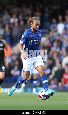 Ipswich, Großbritannien. 01. Oktober 2022. Marcus Harness von Ipswich Town während der Sky Bet League ein Spiel zwischen Ipswich Town und Portsmouth in der Portman Road am 1. 2022. Oktober in Ipswich, England. (Foto von Mick Kearns/phcimages.com) Credit: PHC Images/Alamy Live News Stockfoto