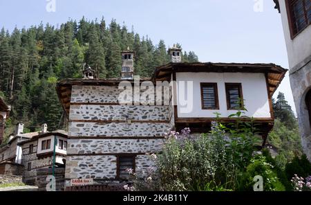 Schiroka Laka ist ein Dorf ganz im Süden Bulgariens, in Smoljan Gemeinde gelegen, Smolyan Provinz. Stockfoto