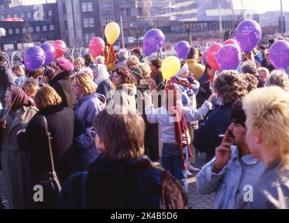 Für Gleichberechtigung. Hier auf 7. 3. 1987 in Dortmund, Dortmund. Internationaler Frauentag Stockfoto