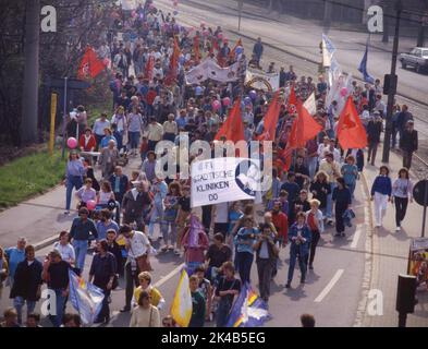 Ruhrgebiet Ostermarsch der Gegner von Atomwaffen am 18 4 1987 Stockfoto