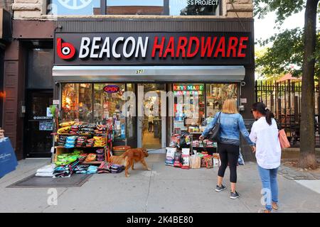 Beacon Hardware, 371 Amsterdam Ave, New York, NYC Foto von einem Baumarkt in der Upper West Side in Manhattan Stockfoto