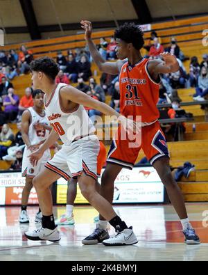 Teams Munster vs East Chicago Central 2021 Indiana High School Basketball Stockfoto