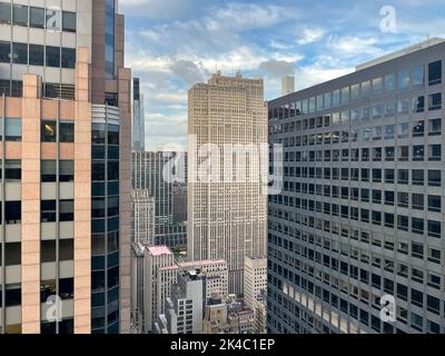 New York - 21. September 2021: Luftaufnahme der Skyline von Midtown in Manhattan, New York City. Stockfoto