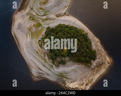 Haweswater im Seengebiet zeigt Zeichen der Dürre im Sommer in Großbritannien Stockfoto