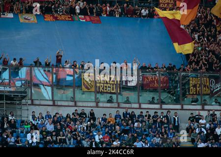 Mailand, Italien. 01.. Oktober 2022. Während der italienischen Serie A, Fußballspiel zwischen FC Inter und AS Roma am 1. Oktober 2022 im San Siro Stadium, Mailand, Italien. Foto Nderim Kaceli Kredit: Unabhängige Fotoagentur/Alamy Live Nachrichten Stockfoto