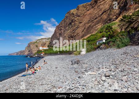 Natur- und Kiesstrand Fajã dos Padres, Madeira, Portugal, Europa Stockfoto