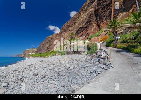 Natur- und Kiesstrand Fajã dos Padres, Madeira, Portugal, Europa Stockfoto