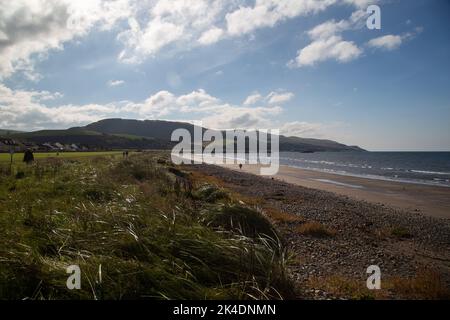 Girvan, Ayrshire, Schottland, September 29. 2022, Blick auf den Sandstrand. Stockfoto