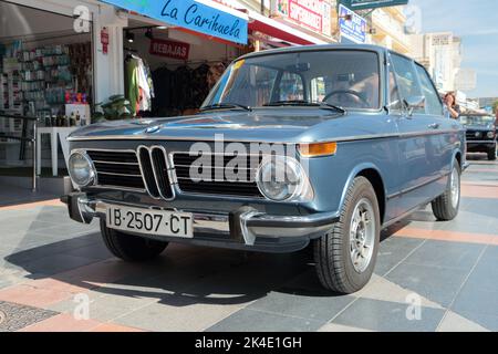 BMW 2002 tii beim Oldtimer-Treffen in Torremolinos, Provinz Malaga, Spanien Stockfoto